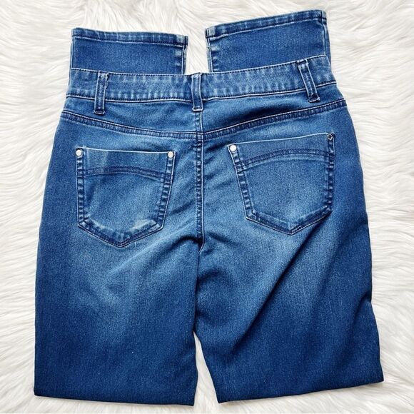 Bandolino Amy Mid Rise Straight Leg Jeans Dark Denim Wash Size 6 - Picture 2 of 8